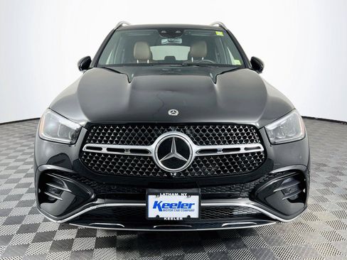 Used 2025 Mercedes-Benz GLE 450e 4MATIC image 9