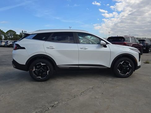 New 2026 Kia Sportage EX AWD/4WD image 9