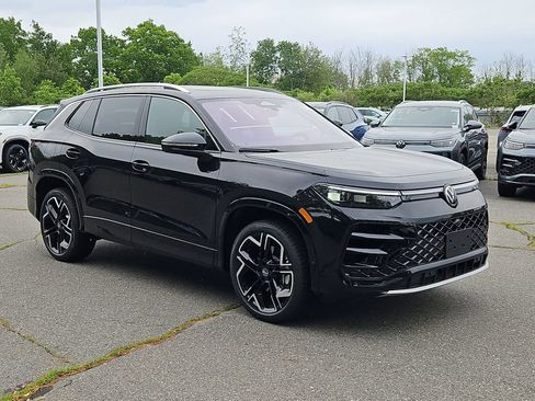 New 2026 Volkswagen Tiguan SEL R-Line AWD/4WD image 2