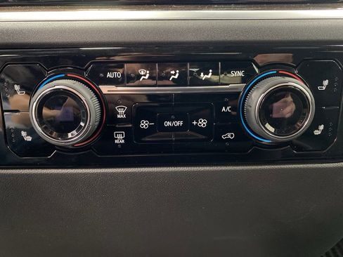 New 2025 Chevrolet Silverado 1500 LT image 43