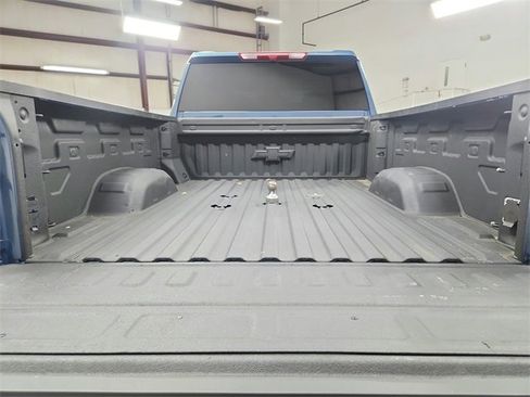 Used 2024 Chevrolet Silverado 2500 LT w/ Texas Edition image 41