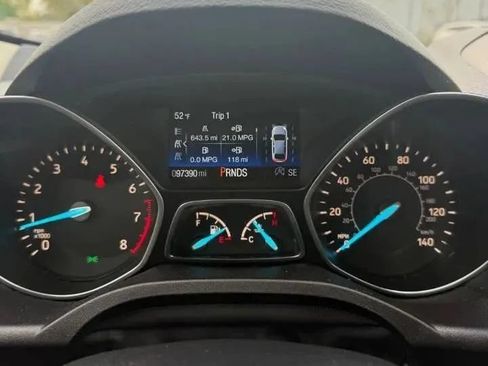 Used 2019 Ford Escape SEL AWD/4WD image 16