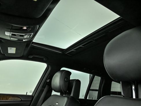 Used 2014 Mercedes-Benz GL 450 4MATIC w/ Lighting Package image 20
