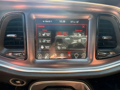 Used 2017 Dodge Challenger R/T Scat Pack RWD image 25