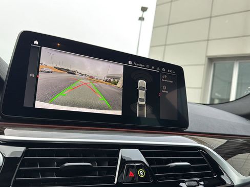 Used 2022 BMW 530i w/ Executive Package image 24