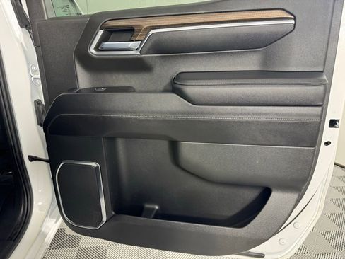 Used 2023 Chevrolet Silverado 1500 LT Trail Boss w/ Protection Package image 25