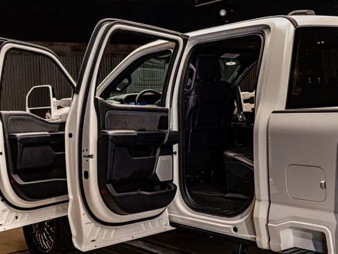 Used 2026 Ford F450 Platinum w/ FX4 Off-Road Package image 28