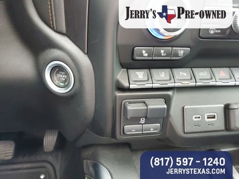 Used 2023 GMC Sierra 2500 AT4 w/ AT4 Premium Plus Package AWD/4WD image 16