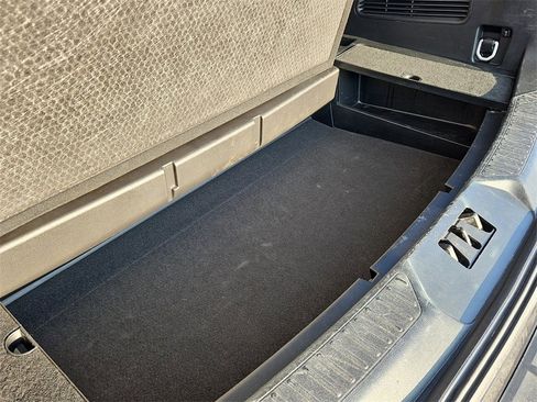 Used 2023 Ford Explorer XLT w/ Equipment Group 202A image 31