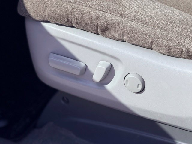 Used 2018 Toyota Sienna LE FWD image 8