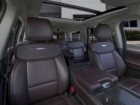 New 2026 Ford Expedition Platinum w/ Platinum Ultimate Package AWD/4WD image 10