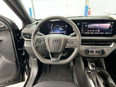 New 2026 Buick Envista Preferred image 11