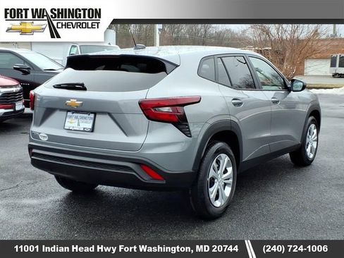 New 2026 Chevrolet Trax LS image 2