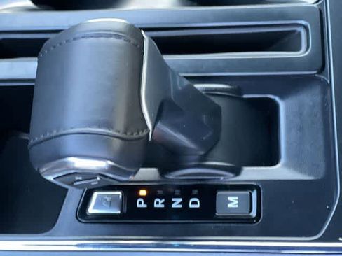 Used 2025 Ford F150 Lariat w/ Equipment Group 501A Mid image 16