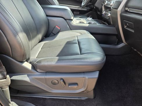Used 2021 Ford Expedition XLT RWD image 31