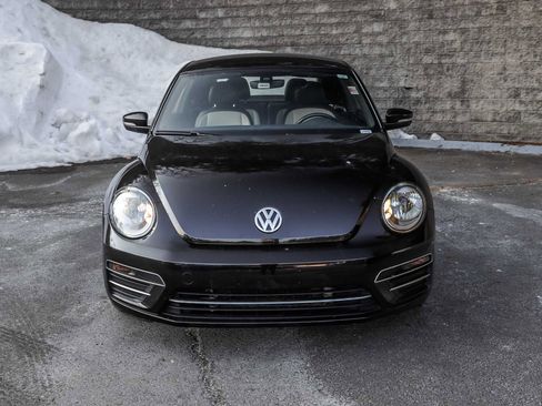 Used 2017 Volkswagen Beetle 1.8T SE image 3
