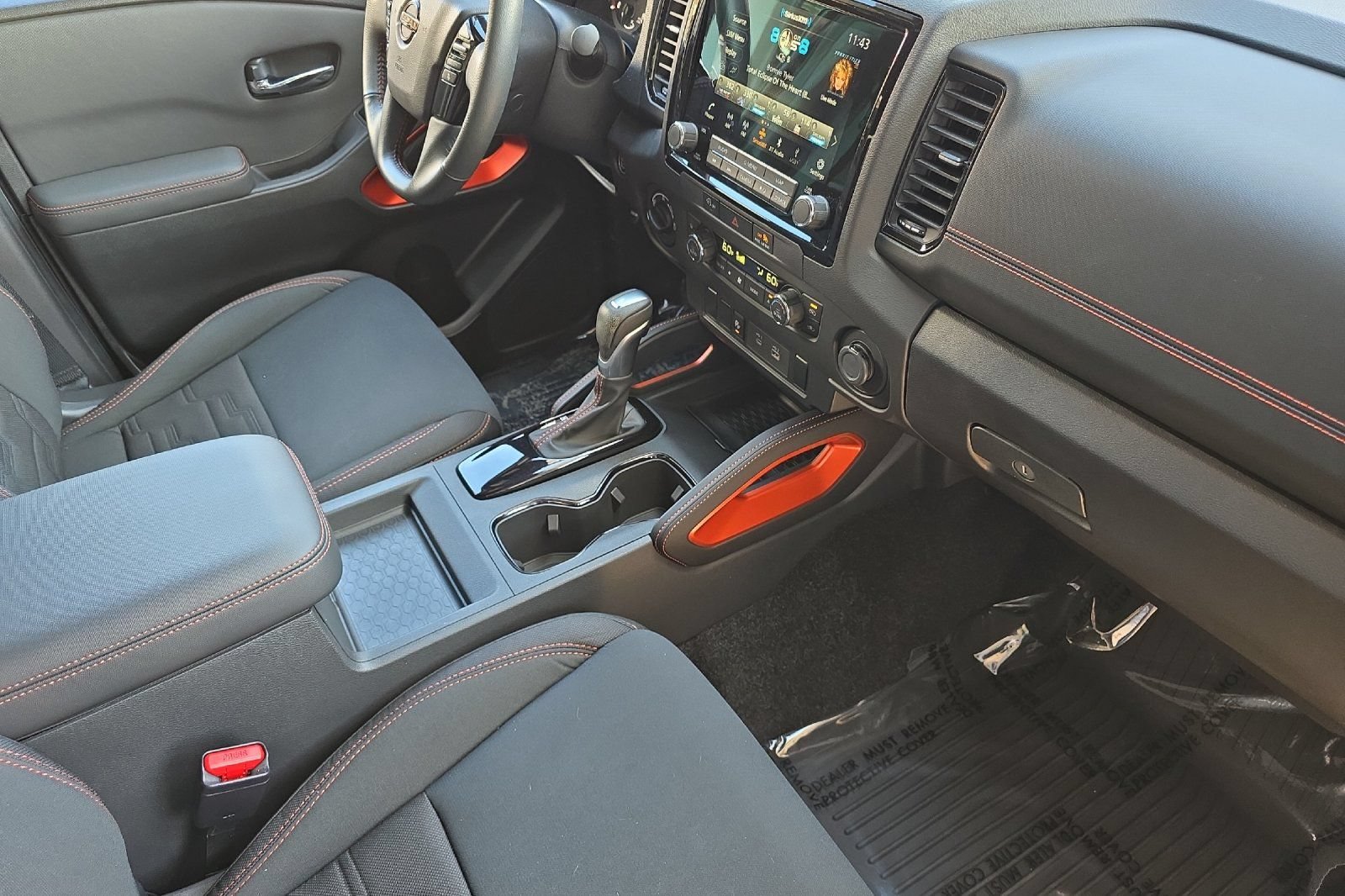 Used 2024 Nissan Frontier PRO-4X w/ Technology Package AWD/4WD image 12