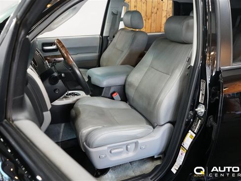 Used 2010 Toyota Sequoia Platinum AWD/4WD image 11