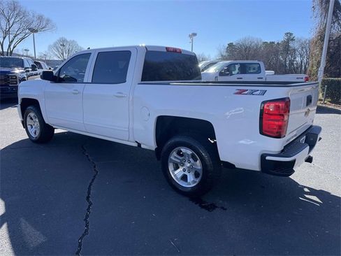 Used 2018 Chevrolet Silverado 1500 LT w/ All Star Edition image 4