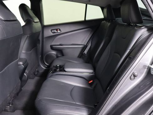Used 2019 Toyota Prius Prime Premium image 16