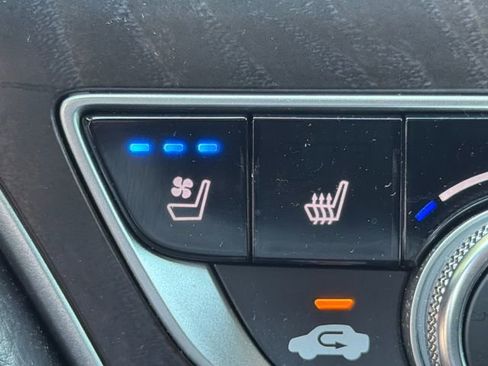 Used 2019 Honda Accord Touring image 30
