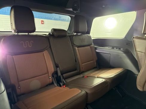 Used 2025 Ford Expedition King Ranch AWD/4WD image 19