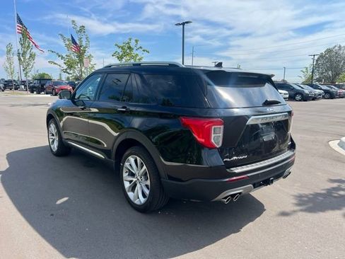 Used 2023 Ford Explorer Platinum w/ Technology Package AWD/4WD image 7