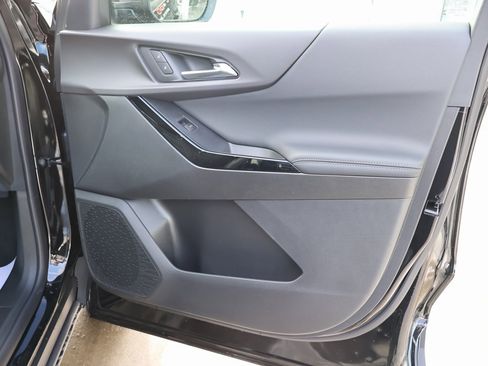 New 2026 Chevrolet Equinox LT w/ LPO, Floor Liner Package image 31