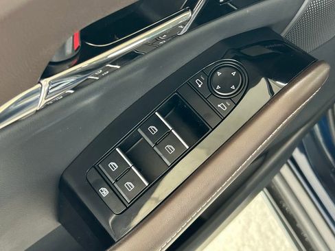 Used 2023 MAZDA CX-30 AWD 2.5 S w/ Premium Package image 51