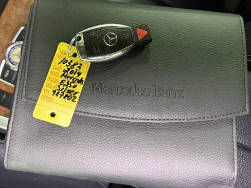 Used 2014 Mercedes-Benz E 350 E 350 Luxury 4MATIC AWD 4dr Se image 25