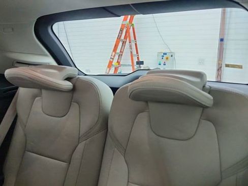 Used 2021 Volvo XC90 T6 Inscription w/ Climate Package image 32