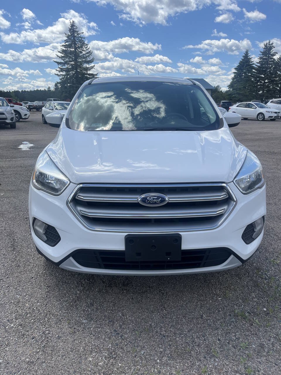 Used 2017 Ford Escape SE AWD/4WD image 1