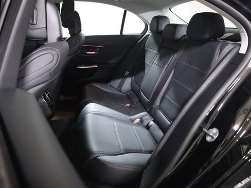 Used 2023 Mercedes-Benz C 300 4MATIC Sedan image 37