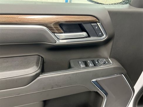 Used 2025 Chevrolet Silverado 1500 LT image 21