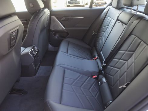 New 2026 BMW i5 eDrive40 RWD image 15