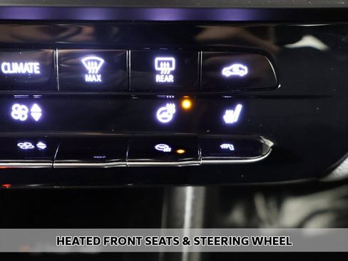 Used 2022 Chevrolet Bolt EUV LT w/ Comfort Package image 6