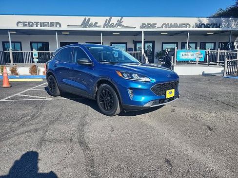 Certified 2022 Ford Escape SE w/ Convenience Package image 1