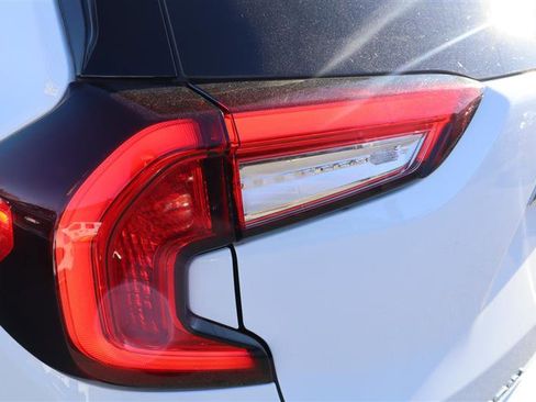 Used 2024 GMC Terrain SLE image 27