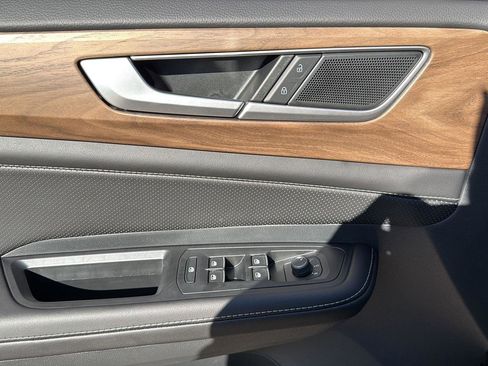 New 2026 Volkswagen Atlas SE image 12