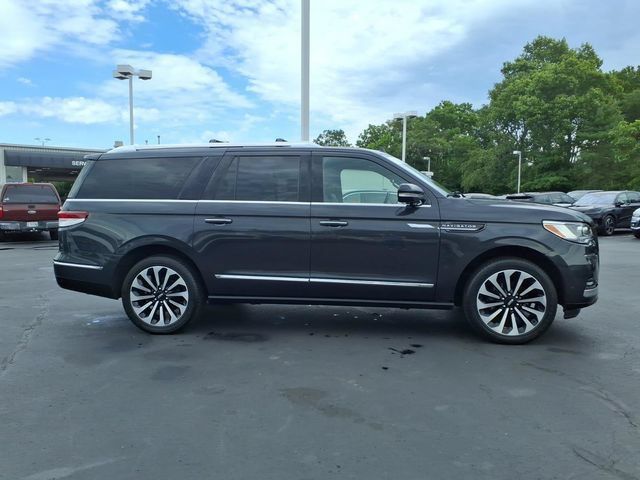 Used 2022 Lincoln Navigator L Reserve AWD/4WD image 8