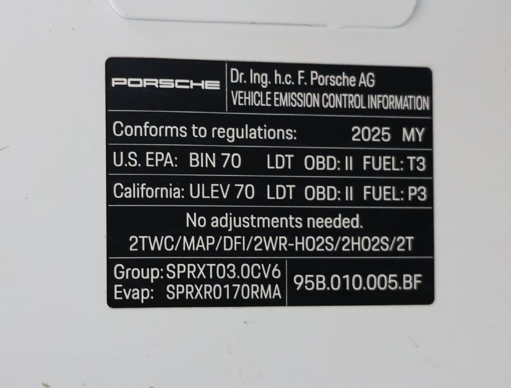 Used 2025 Porsche Macan S AWD/4WD image 84