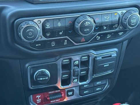 Used 2020 Jeep Wrangler Unlimited Rubicon image 24