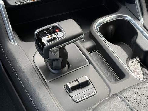 New 2026 GMC Sierra 1500 Denali w/ Denali Reserve Package image 15