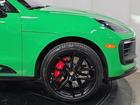 Certified 2024 Porsche Macan GTS AWD/4WD image 11