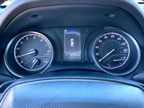 Used 2024 Toyota Camry SE image 24