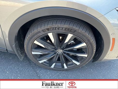 Used 2026 Toyota Crown Platinum AWD/4WD image 21