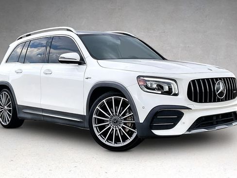 Used 2022 Mercedes-Benz GLB 35 AMG 4MATIC image 21