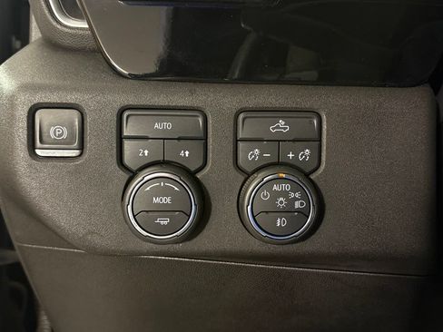 Used 2024 Chevrolet Silverado 1500 RST AWD/4WD image 26