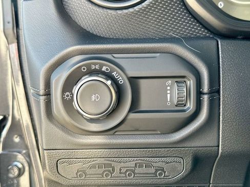 New 2026 Jeep Wrangler Unlimited Rubicon w/ Technology Group image 26