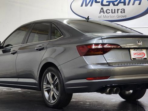 Used 2019 Volkswagen Jetta R-Line w/ R-Line Cold Weather Package image 8